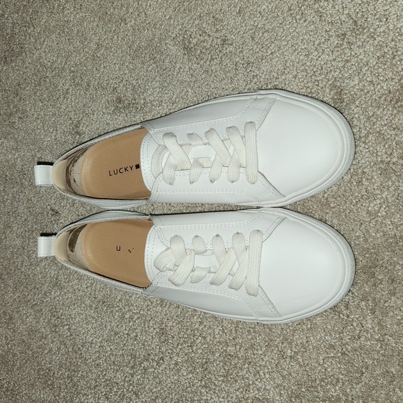 Lucky Dansbey Sneakers - Picture 8 of 16